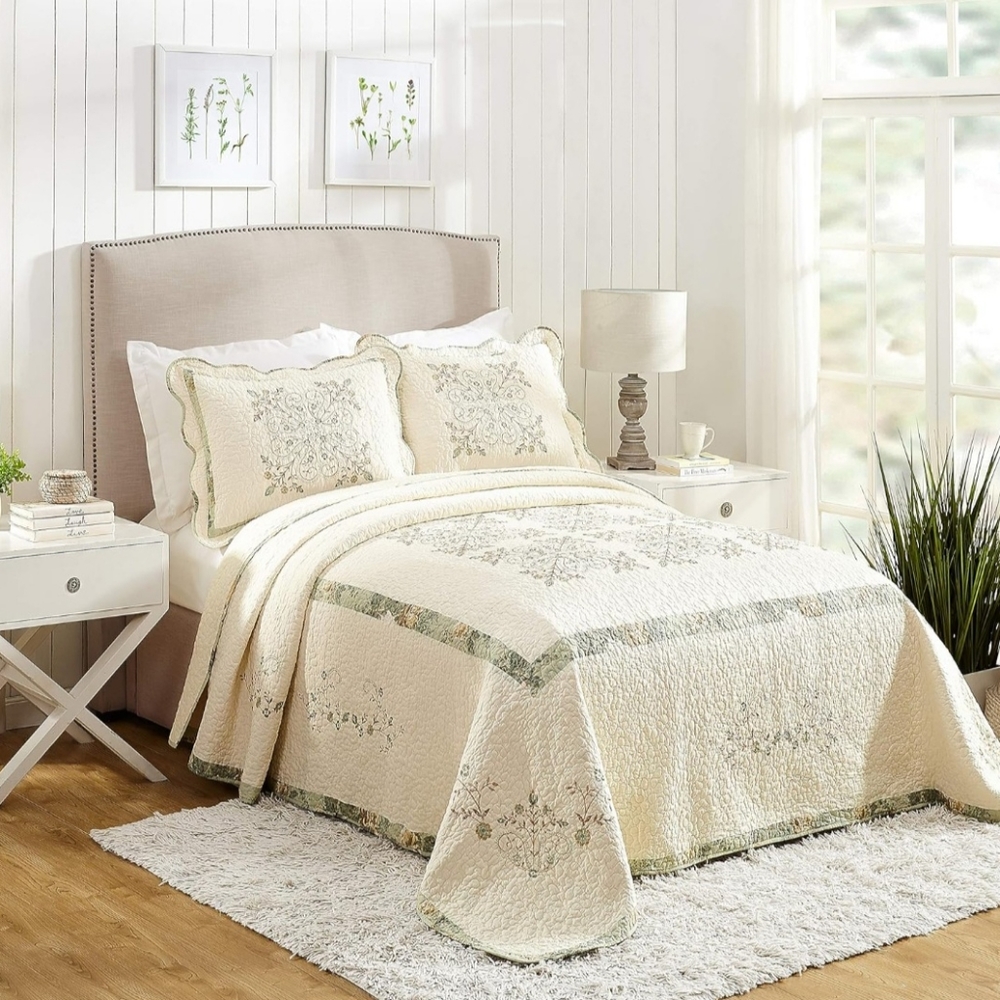 Mary Jane's Home Vintage Treasure Bedspread Queen Sz (Spread Only)